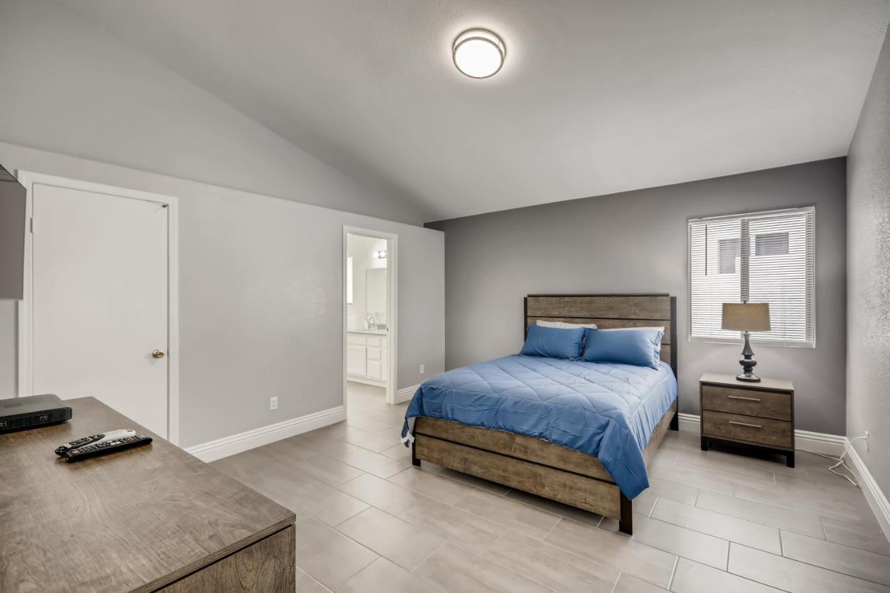 Luxurious House With A Pool, Spa, And Patio, Sleeps 6 Comfortably Las Vegas Buitenkant foto