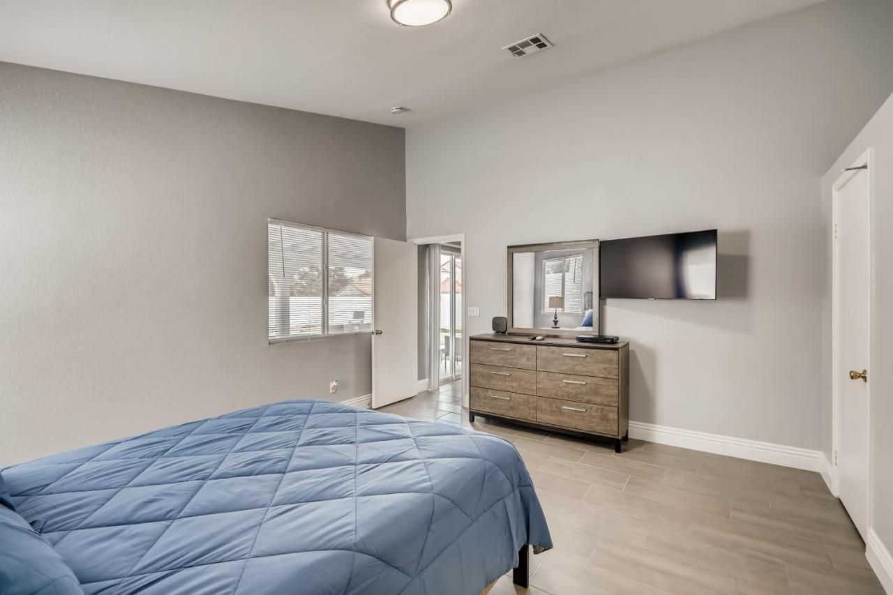 Luxurious House With A Pool, Spa, And Patio, Sleeps 6 Comfortably Las Vegas Buitenkant foto