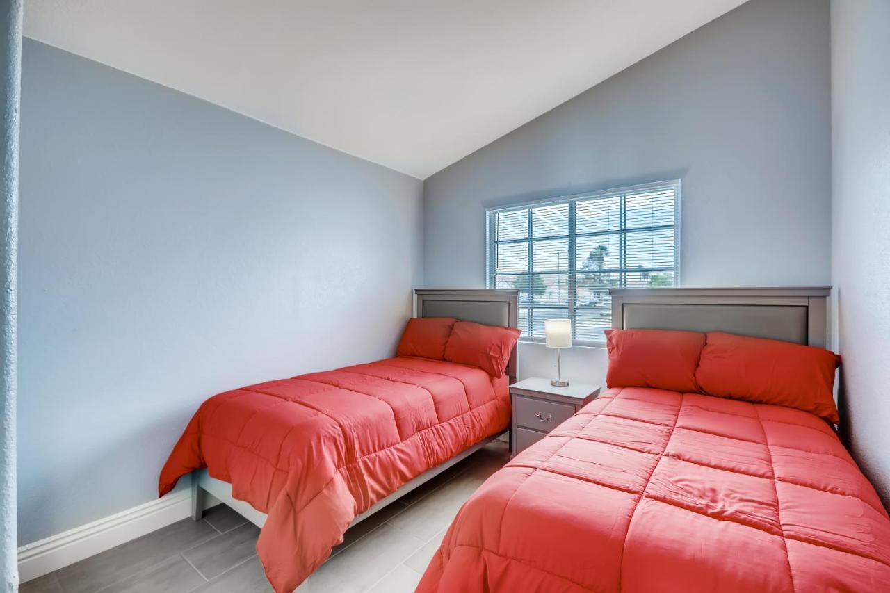 Luxurious House With A Pool, Spa, And Patio, Sleeps 6 Comfortably Las Vegas Buitenkant foto